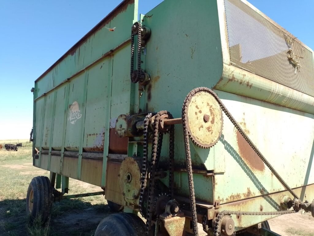 Picadora Minervino y Carro Forrajero Fraga | Buen Estado General
