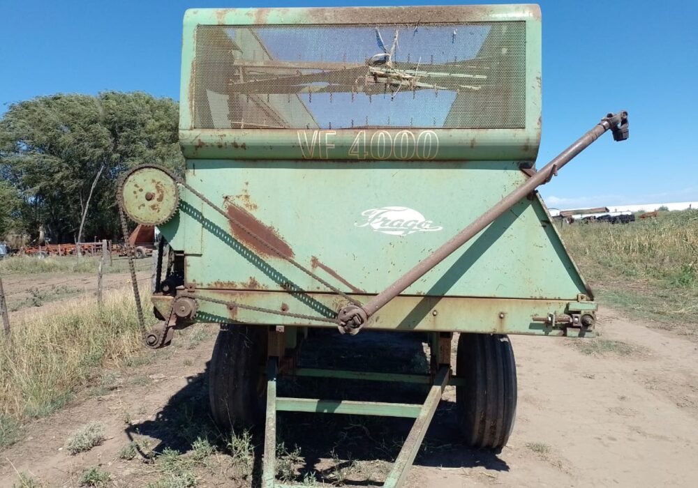 Picadora Minervino y Carro Forrajero Fraga | Buen Estado General