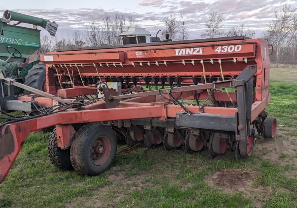 Sembradora Tanzi 4300