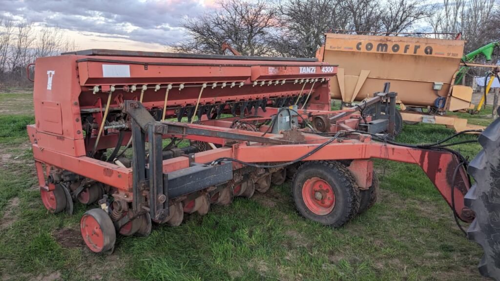 Sembradora Tanzi 4300