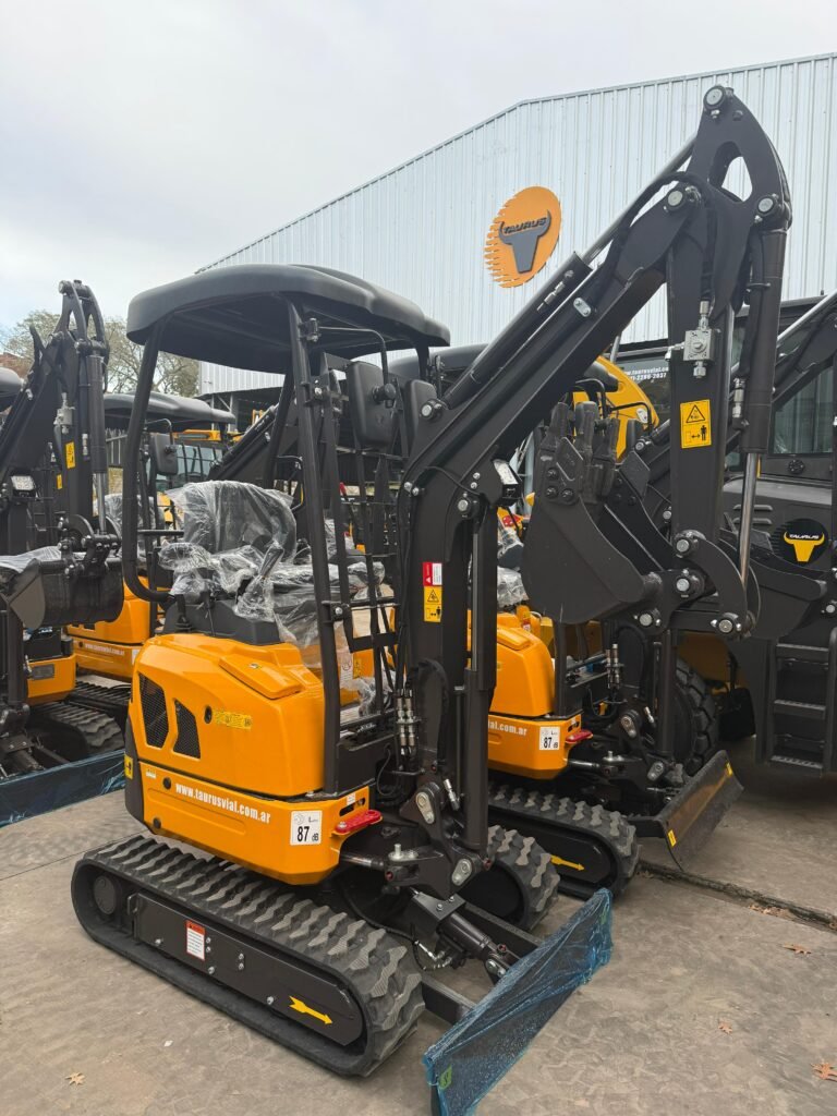 MINIEXCAVADORA TAURUS XN12