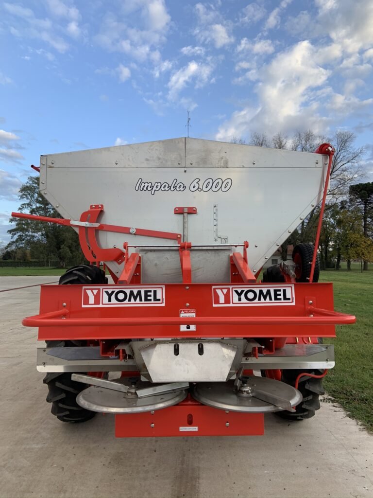 FERTILIZADORA YOMEL IMPALA 6000 NUEVA