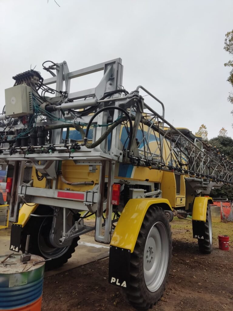 Pulverizadora PLA MAPII 2850 BT 2014 - CORTES Y PILOTO H