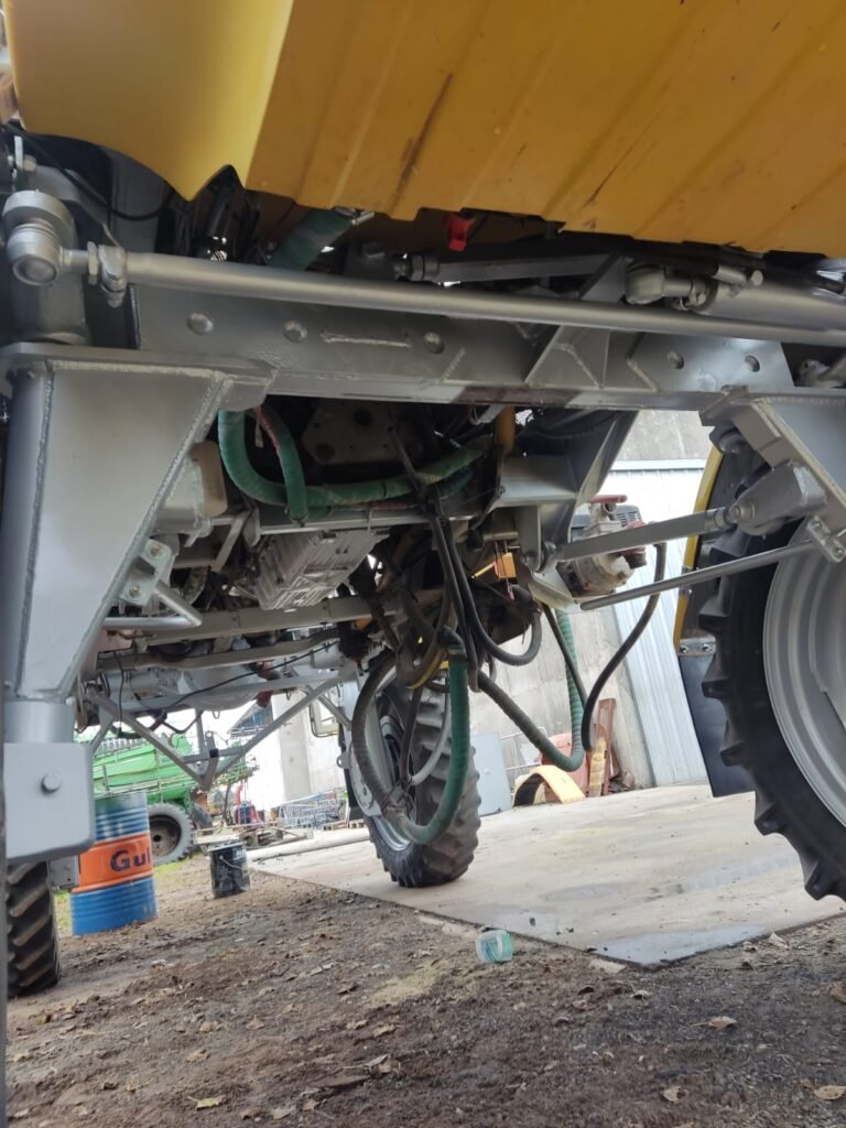 Pulverizadora PLA MAPII 2850 BT 2014 - CORTES Y PILOTO H
